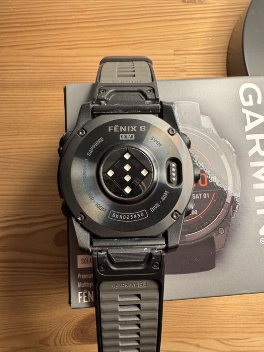 Garmin fenix 8 solar sapphire 51mm