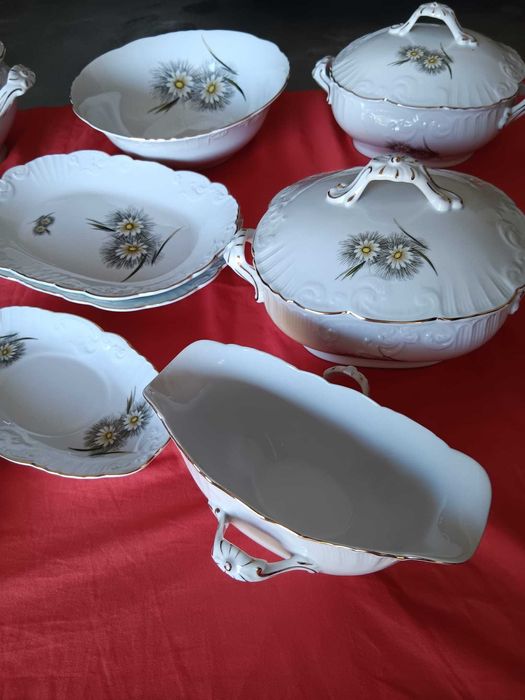Serviço Vista Alegre porcelana 73 peças NOVO (coleção 1978)