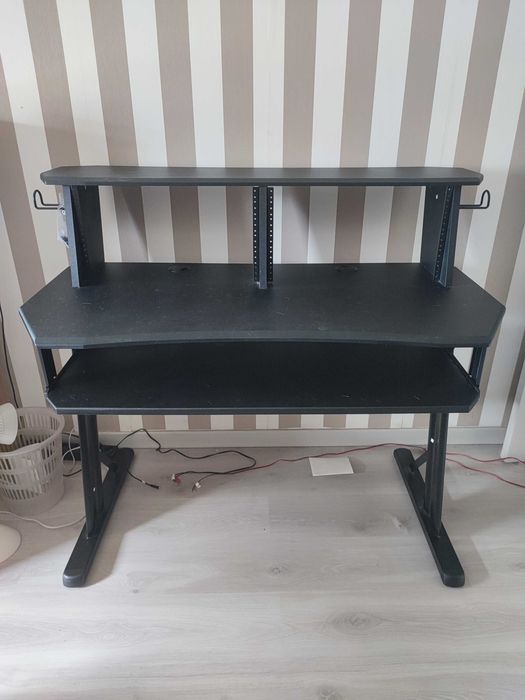 Mesa para estúdio / gravação - Millenium SD-120 B