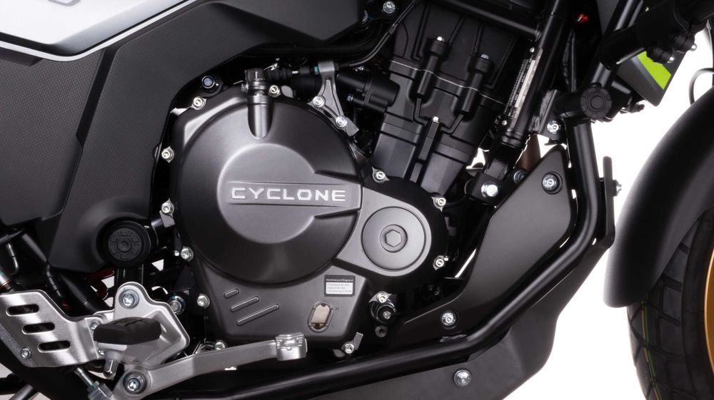 Motocykl Junak RX 600 z kuframi - dostawa