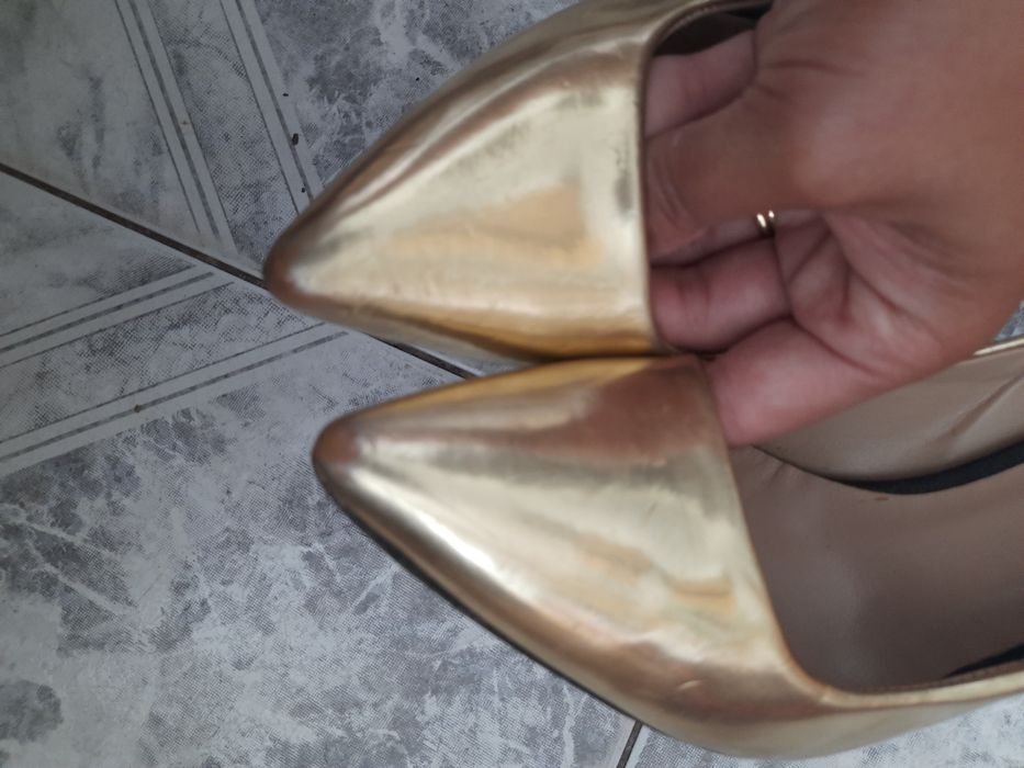 ZARA Woman piękne szpilki złoto czarne 36.5 37