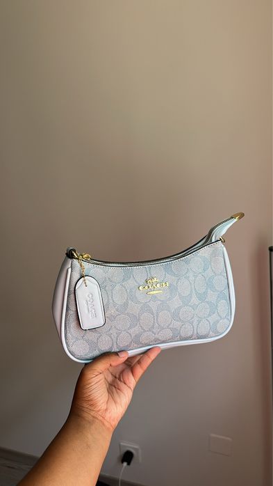 Bolsa da coach (novas)