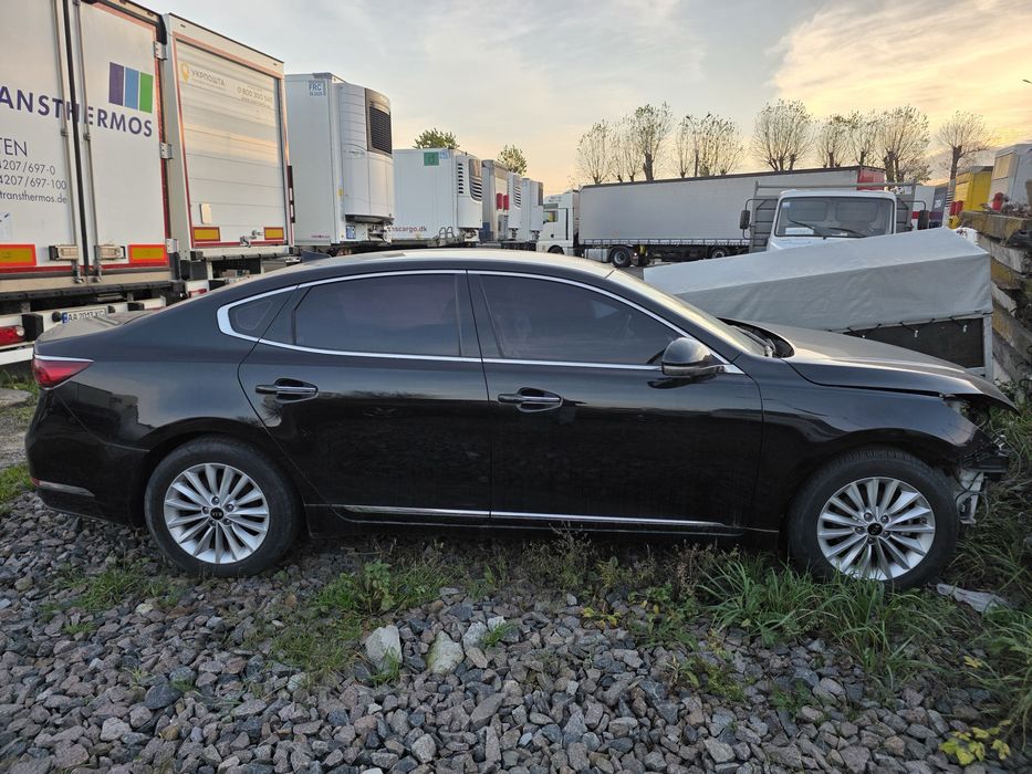 Kia k7  продам після ДТП