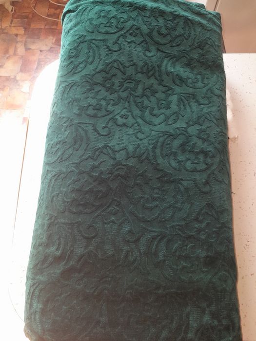 Продам ткань 1,3×4,8м, метр 400грн, вся за 1800грн