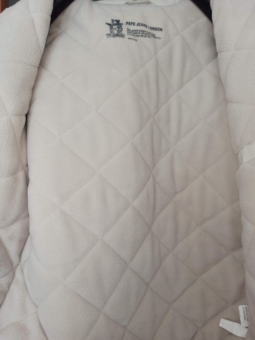 Blusão forrado Com Fecho De Correr Pepe Jeans tam. S ( usado 1 vez)