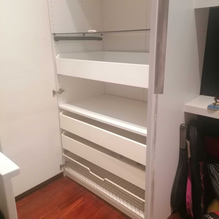 Roupeiro IKEA 2 +1 porta