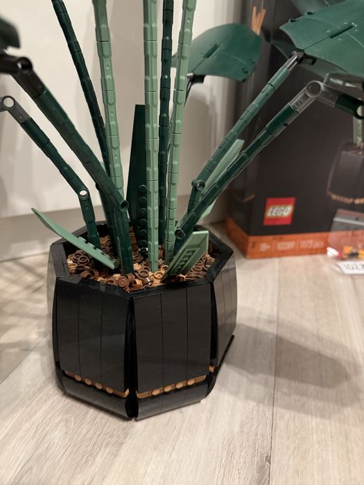 Klocki LEGO 10289 - Strelicja królewska