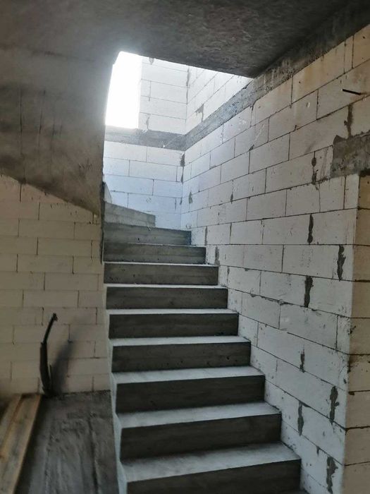 Бетонні сходи за доступною ціною! Заливка сходів з бетону.