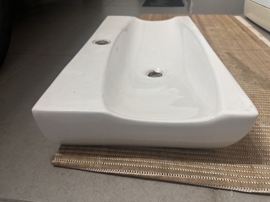 Lavatório Rectangular em Cerâmica