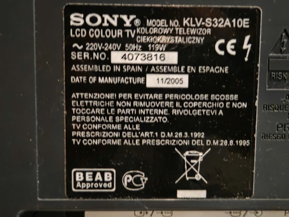TV Sony Bravia 32" (Modelo KLV-S32A10E) + Comando Original – A Funcionar
