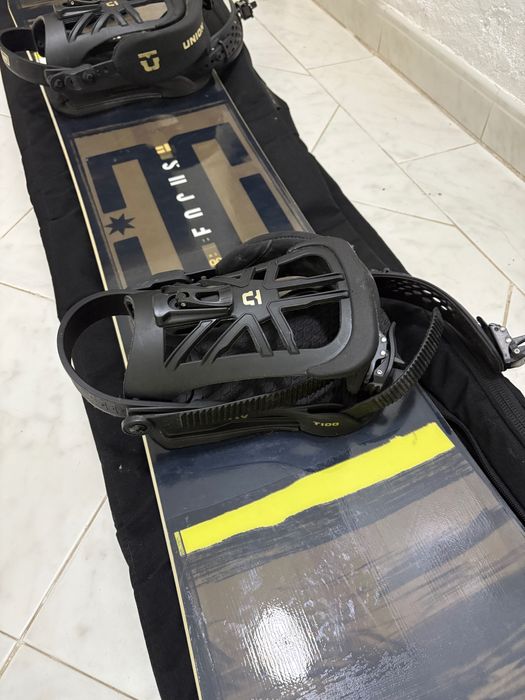 Prancha de snowboard DC FOCUS + fixações Union