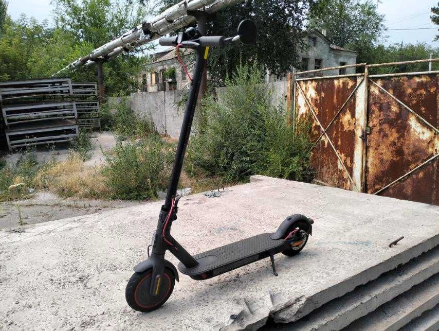 Електросамокат Xiaomi Pro 2