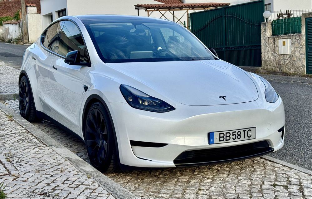 Vendo Tesla Model Y - Único (RWD 2023)