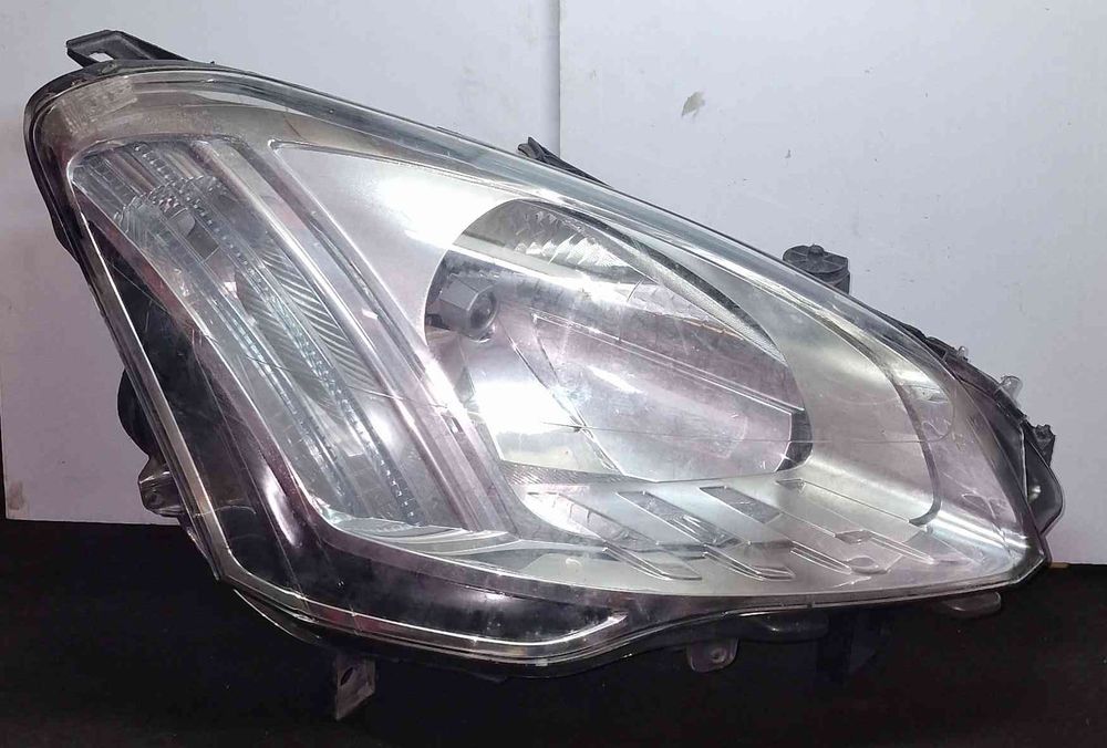 Ótica / Farol Direito 9806306580 - CITROËN BERLINGO MULTISPACE