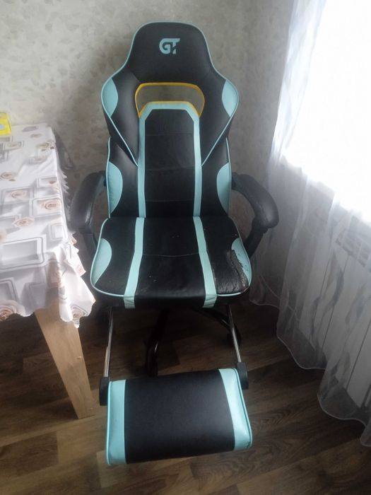 Продам крісло вживане