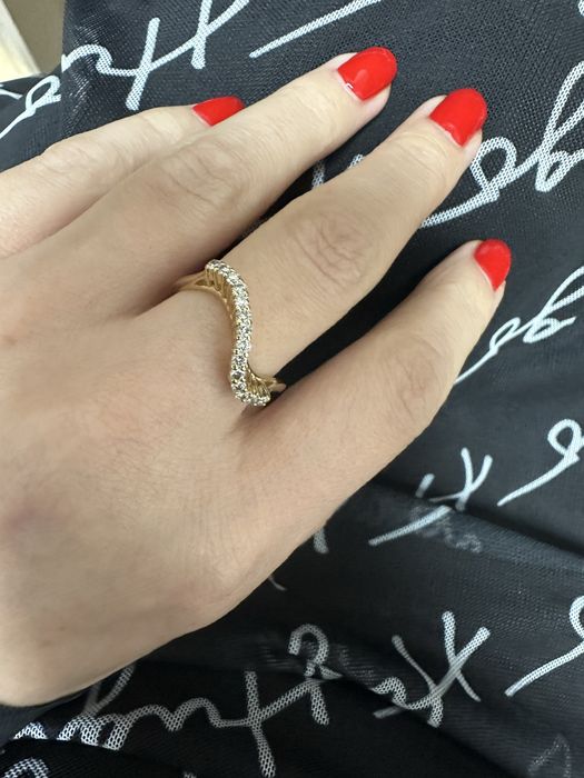 Золотое кольцо с бриллиантами 19р