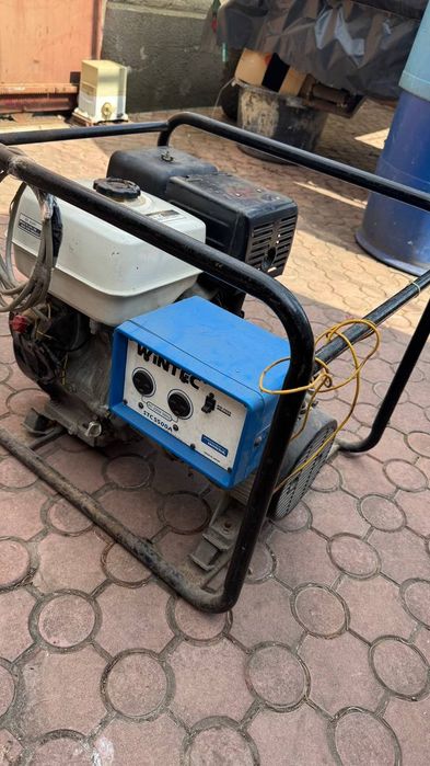 Генератор Honda 4-4.8 kw, made in Japan, Ролс Ройс серед генераторів