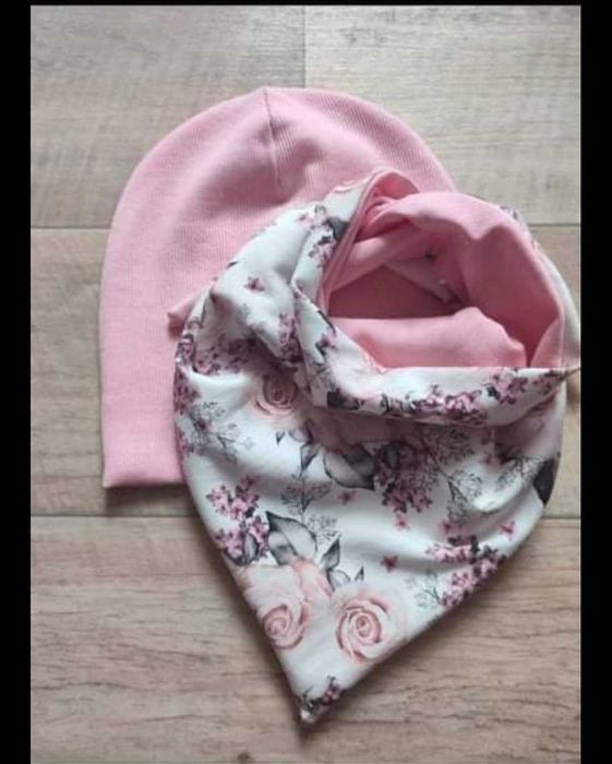 Czapka wiosenna z chustą