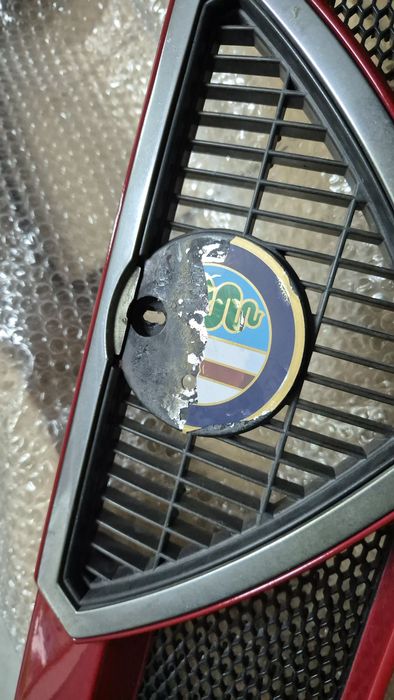 Grelha Alfa Romeo 75