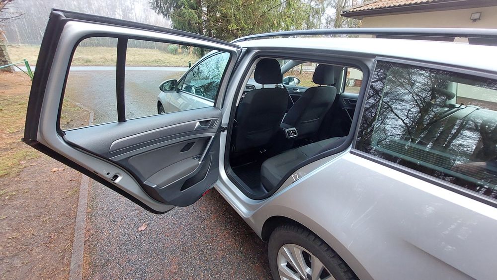 Volkswagen Golf VII Variant 1.5 TSI 150 KM DSG Comfortline