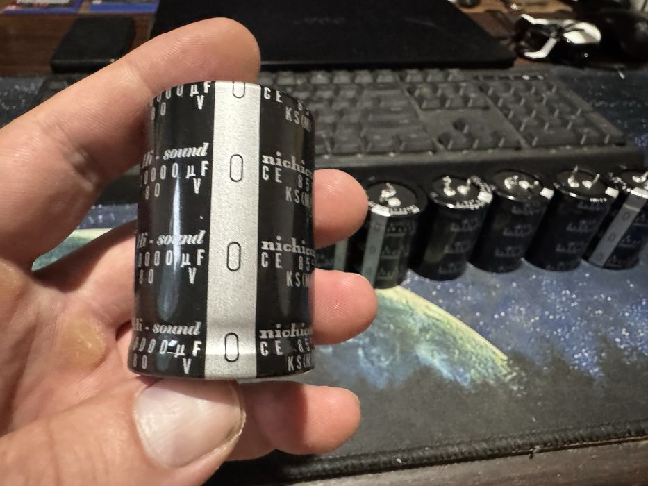 Kondensatory nichicon 10000uf audio