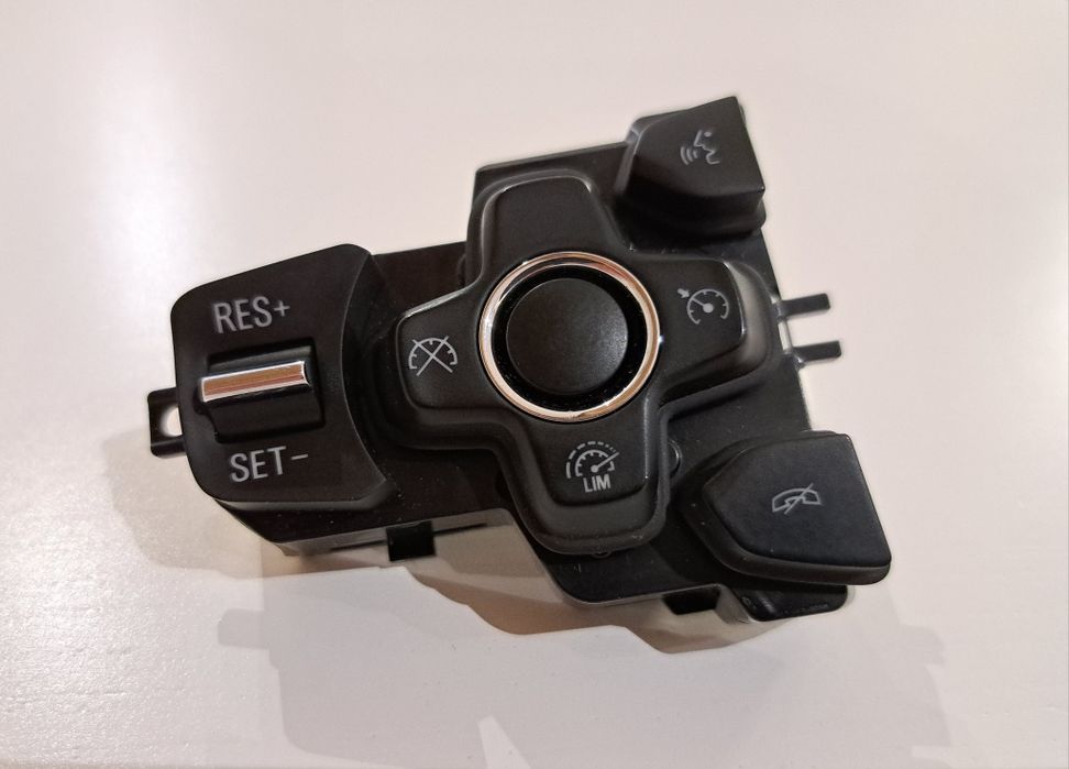 Przycisk, przełącznik kierownicy, radia Opel Insignia A Lift