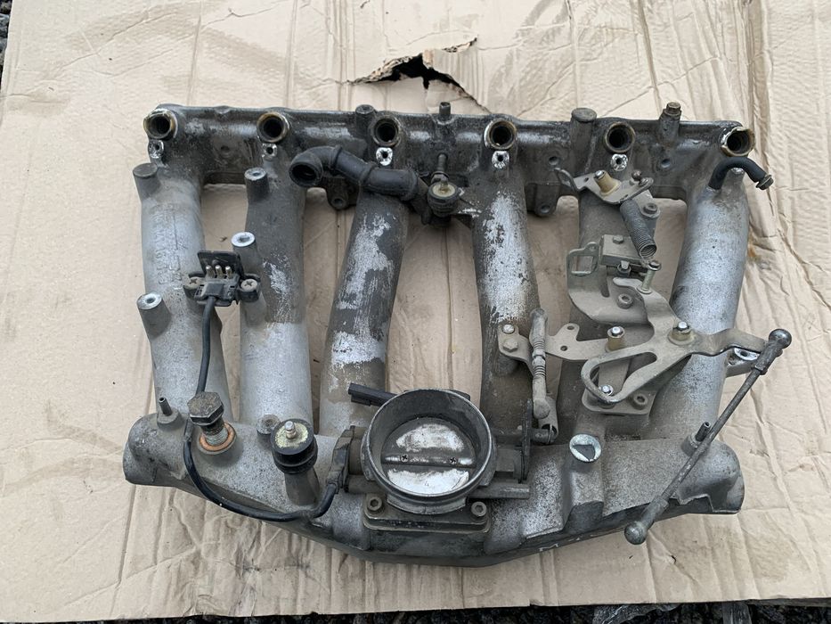 Впускной коллектор Mercedes E-Class W124 (1983-1995) 1031411601