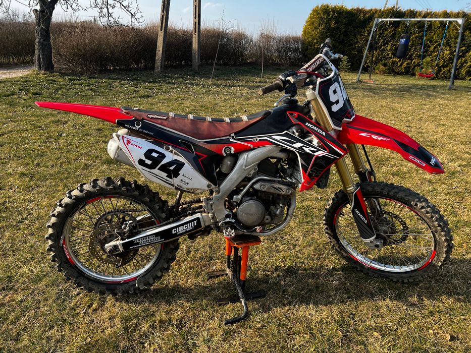Cross Honda crf