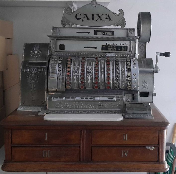 Caixa registadora NATIONAL 4 gavetas