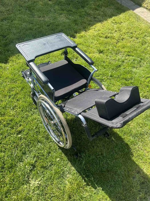 Інвалідніа коляска