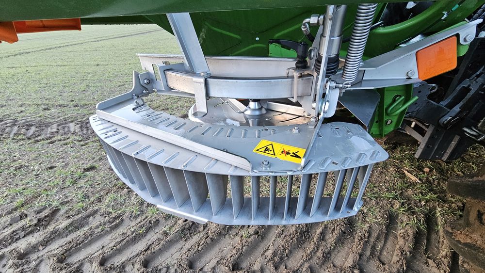 Rozsiewacz Amazone ZA M 1501