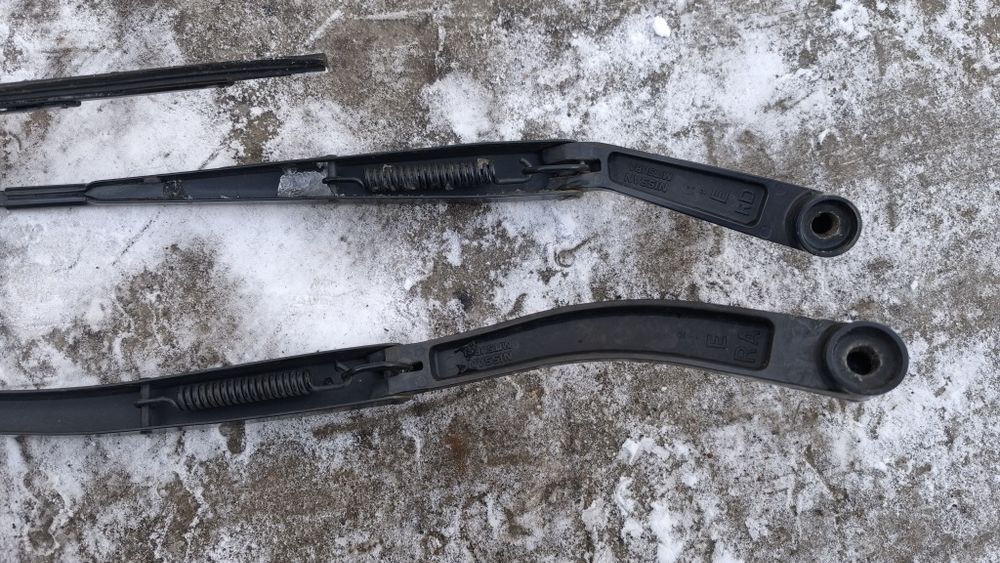 Продам дворники на nissan x-trail t31