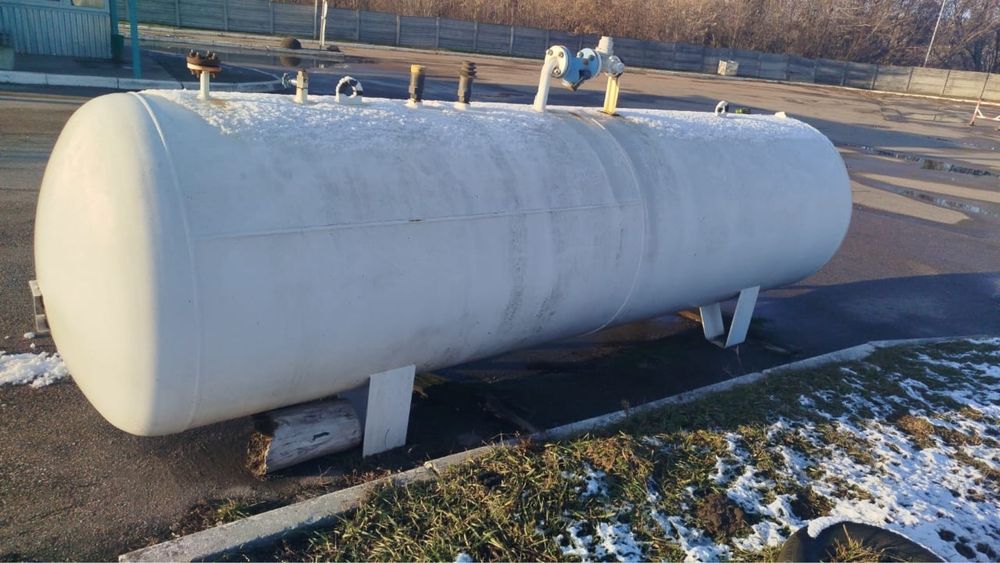 Ємкість бочка  .  газова LPG 5 куб.    Також є біметалл на 25 куб   (Н