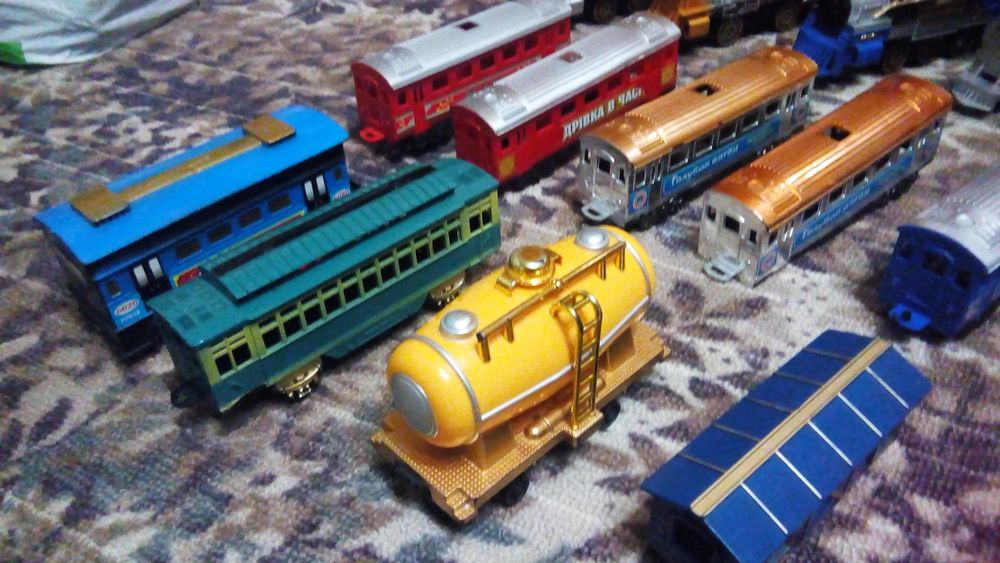 Іграшковий залізничний набір