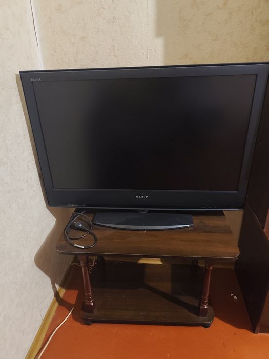 Телевизор с тумпочкой