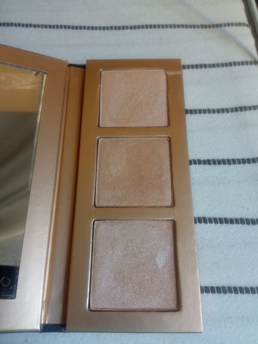 Paleta rozświetlaczy