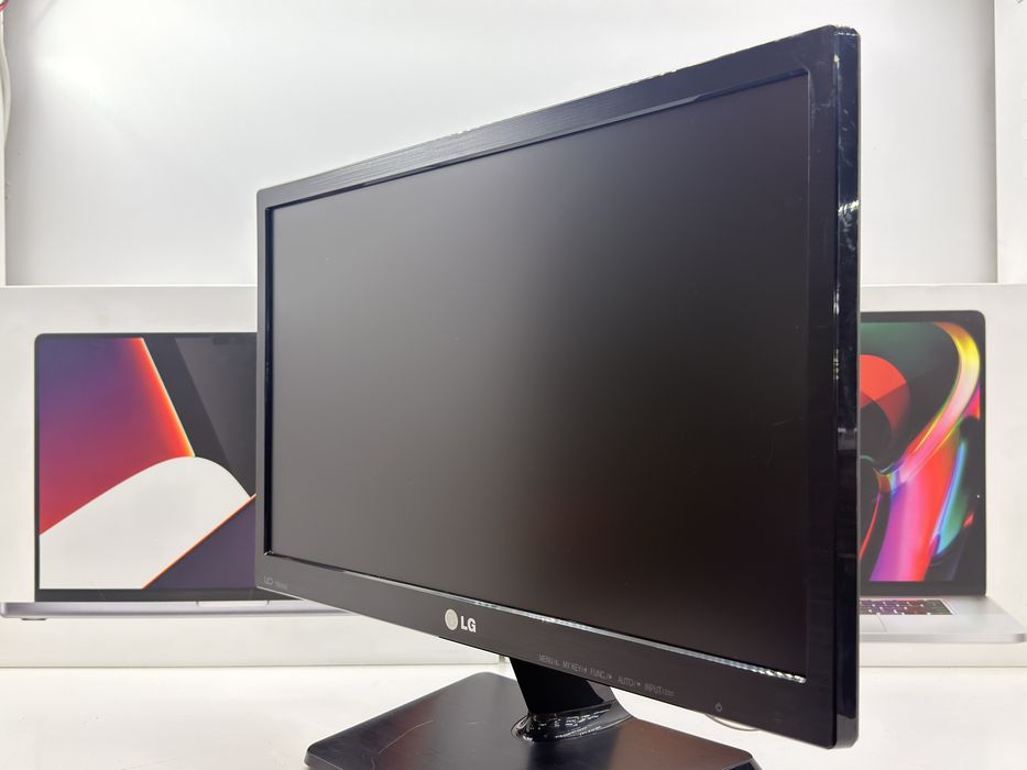 Монітор LG Flatron 19EN33S / 19" (1366x768) TN / VGA