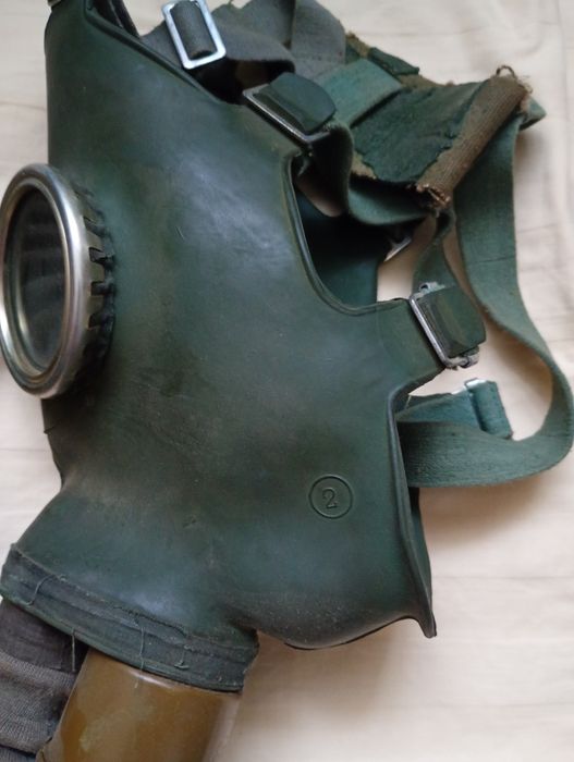 Продам два противогаза ссср