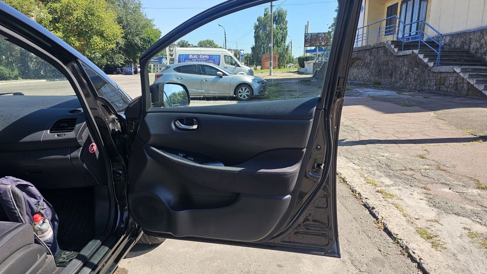 Nissan Leaf  2015 рік