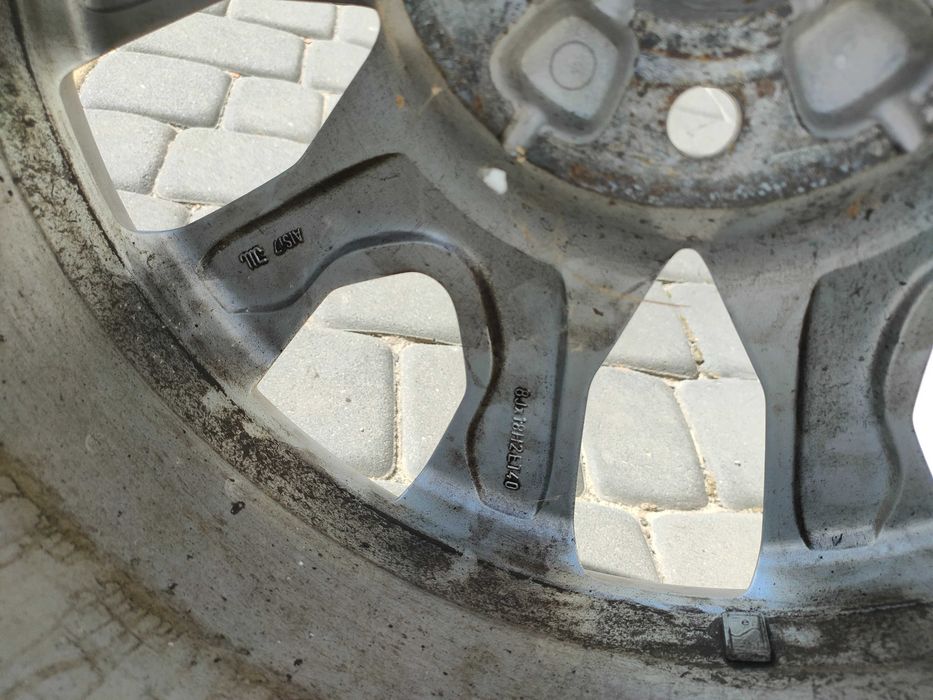 Felga felgi aluminiowa VW 18 Continental 225/45 xl 5x112