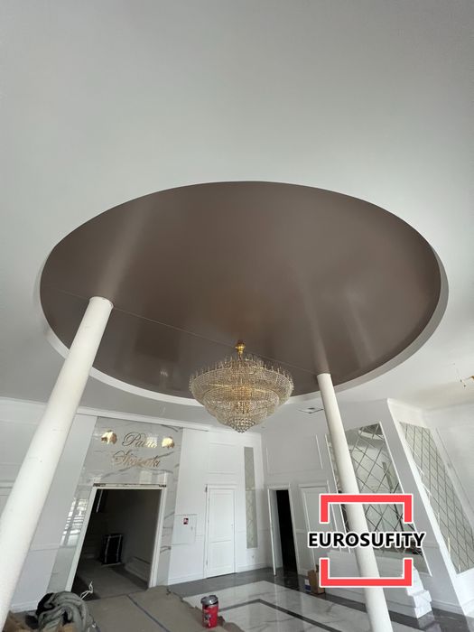 Nowoczesne sufity napinane. Linie świetlne zamiast punktów–nowy trend