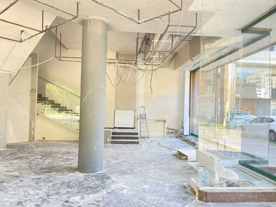 Центр, Жилянська, 59, ЖК Дипломат Холл, перший поверх