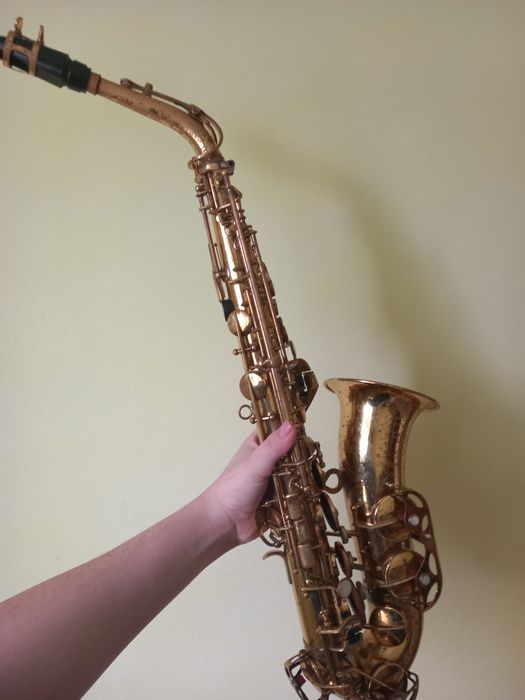 Продається саксофон