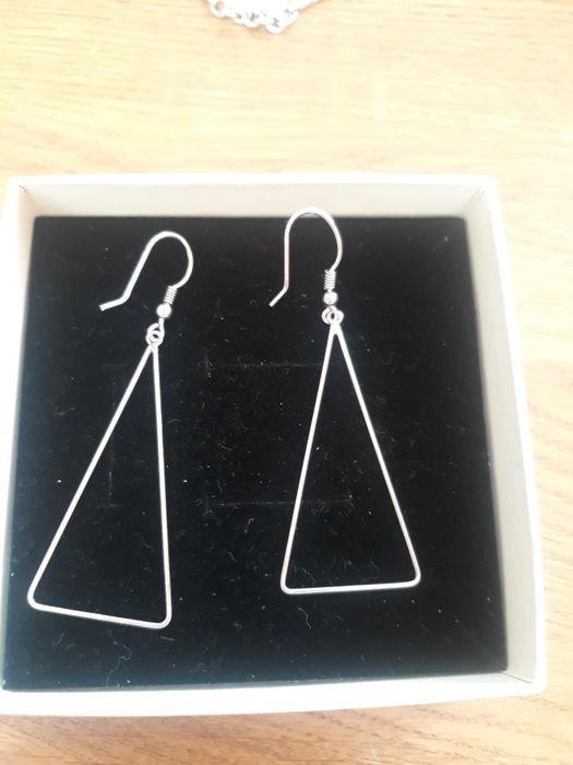 Srebrne kolczyki długie trójkąty