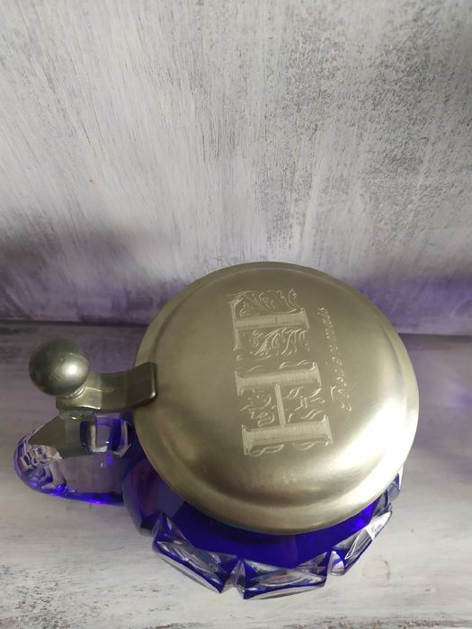 Karafka kryształowa i kufel