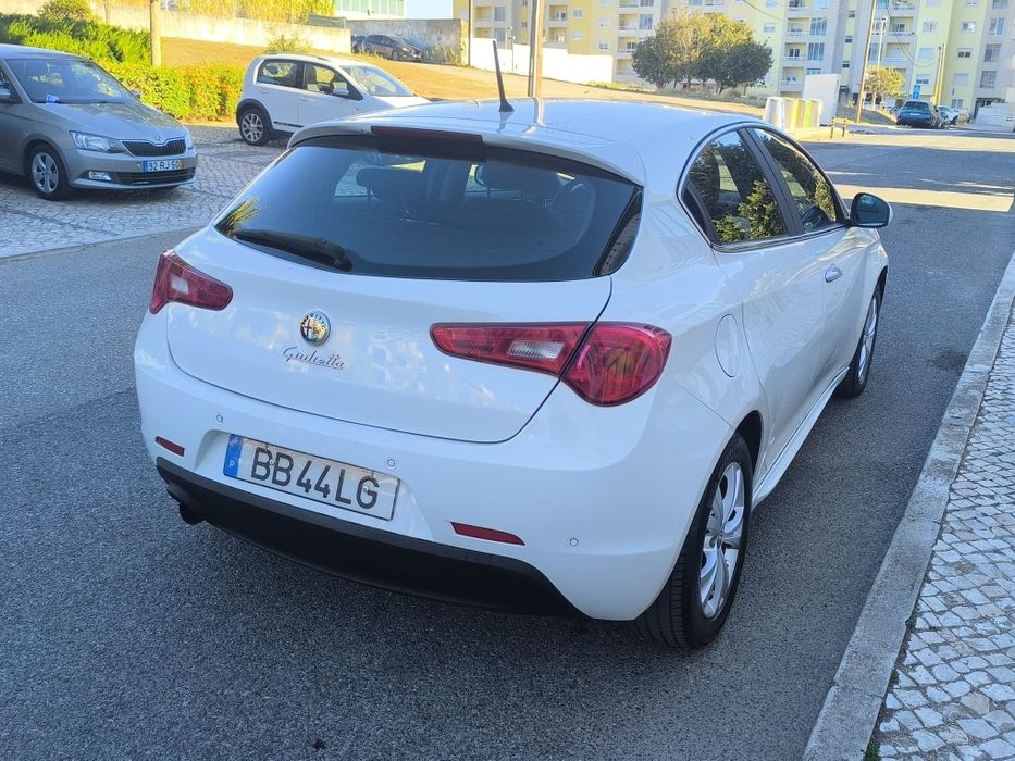 Alfa-Romeo Giulietta 2011/04 1.4 Turbo 120 CV — photo 4