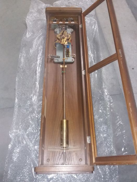 Relógio de parede da reguladora