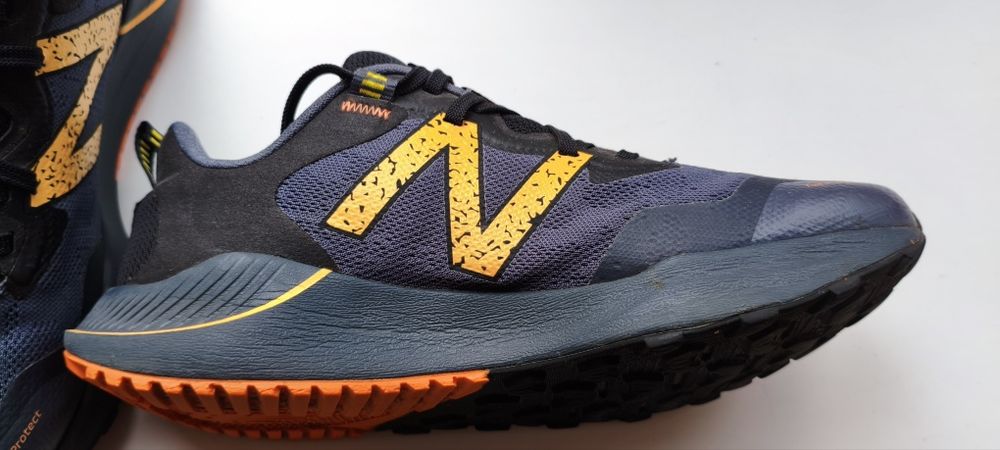 кросівки New Balance
