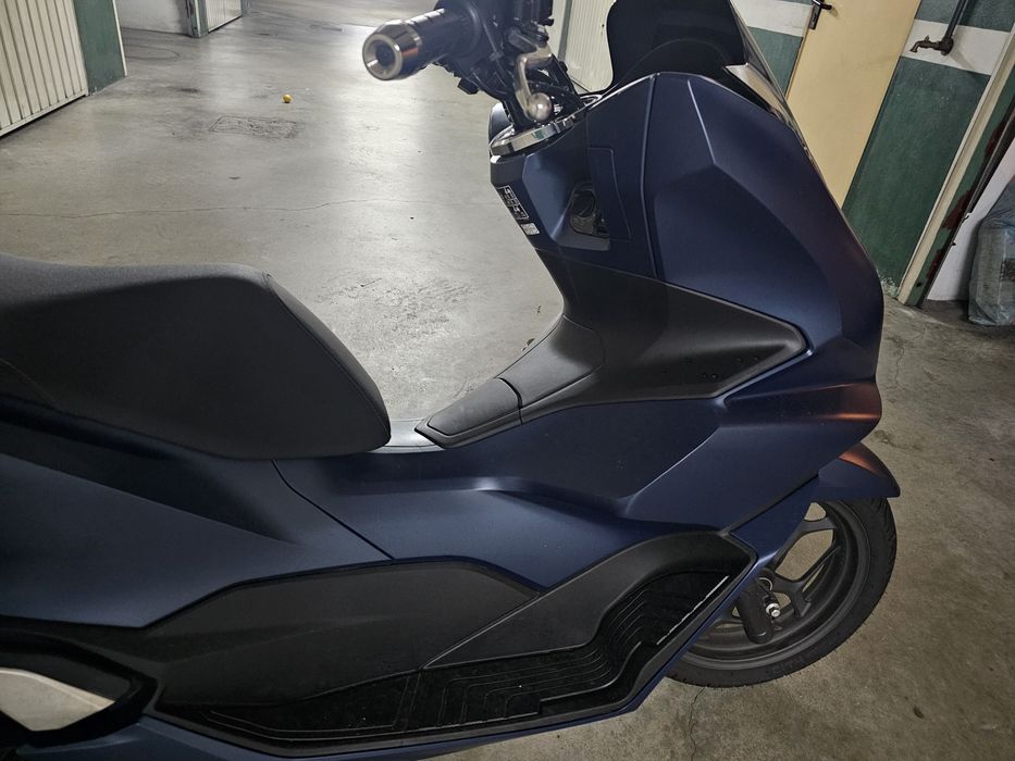 Honda PCX 125 c azul
