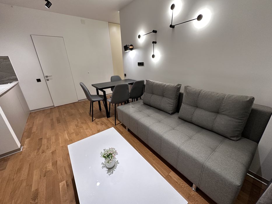 Від власника, сучасна квартира в центрі подобово, авторський дизайн.